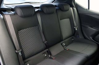 Opel Astra 1.2T SHL 81KW EDITION 5P