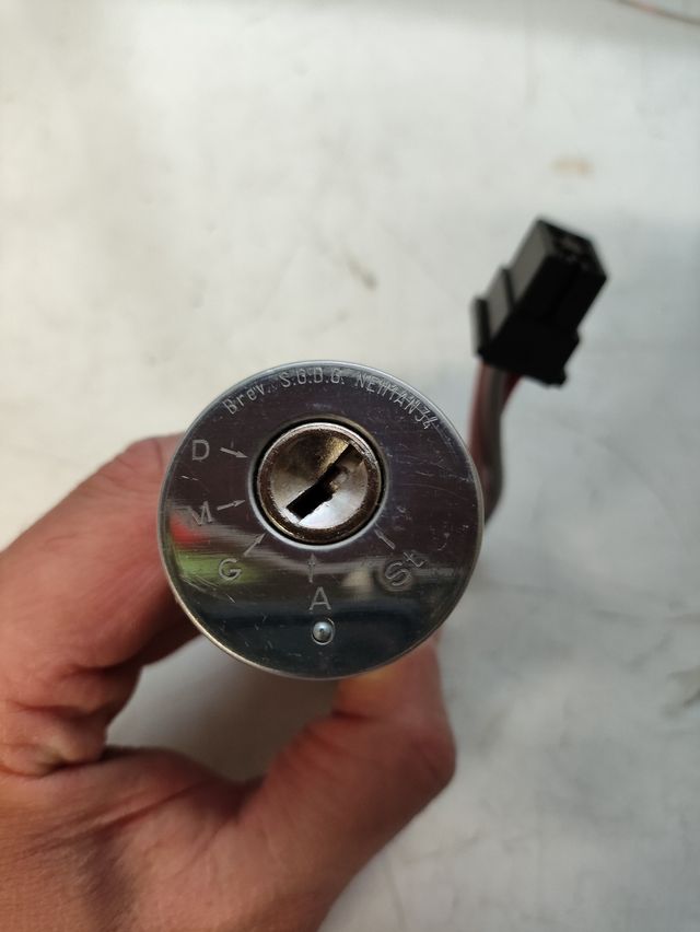 Clausor Anti-Robo Renault 5 y 7