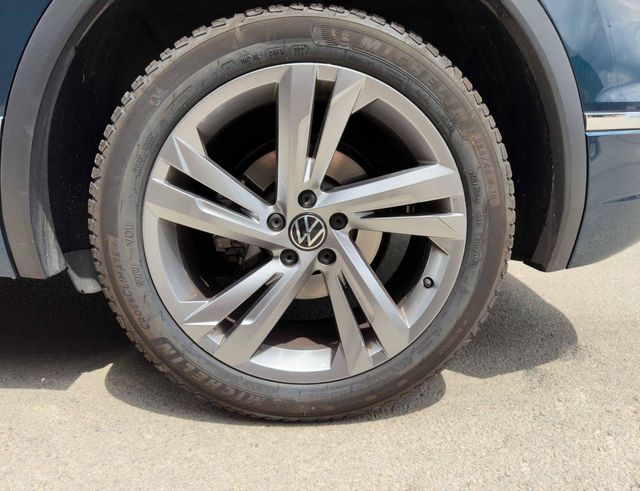 Volkswagen Tiguan 2.0 TDI 150cv DSG 4Motion R-Line