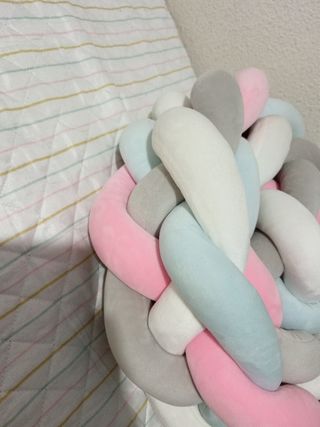 Trenza Cuna Bebé - Almohada Nudo