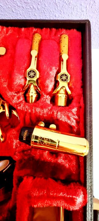 Saxo Soprano Yamaha YSS-875 Custom dorado