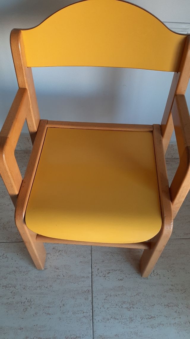Silla infantil madera amarilla Hermex