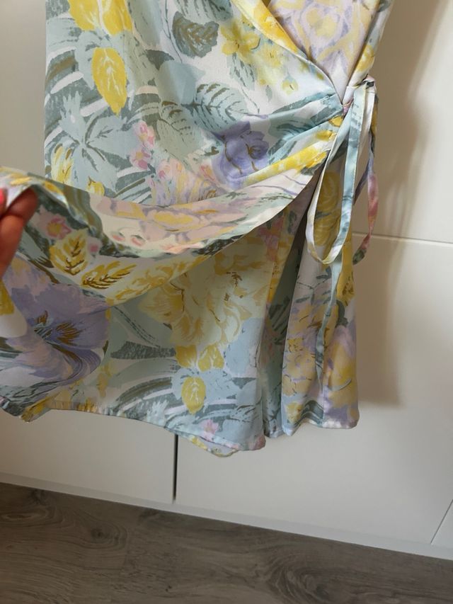 Vestido corto estampado floral