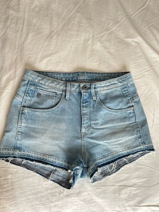 GAS RAW Faldas y pantalon corto Vaquero