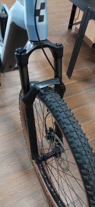 Cube Stereo Hybrid 120