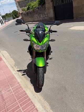 Kawasaki Z750 R