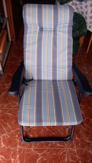 Tumbonas playa azul-blanco