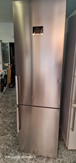 NUEVA DE TARA !!! NEVERA BOSCH INOX
