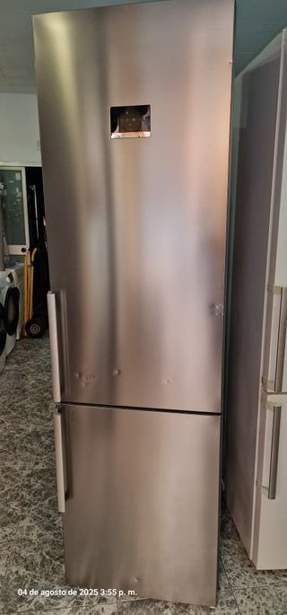 NUEVA DE TARA !!! NEVERA BOSCH INOX