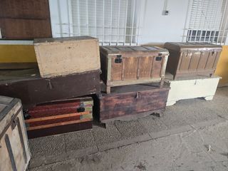 Lote Baúles antiguos de madera