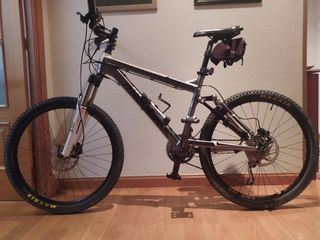 Bicicleta de montaña MTB. Talla M Doble Suspensión
