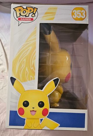 Funko Pop! Pikachu 353 (25cm) - Nuevo
