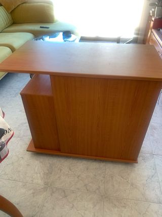 Mesa escritorio estudio madera. Extraible teclado.