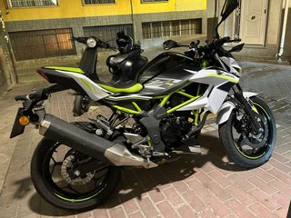 Moto Kawasaki Z125 - Impecable