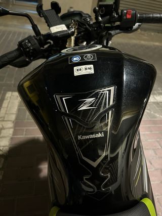 Moto Kawasaki Z125 - Impecable