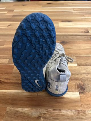 Botas Nike Jr. talla 32,5