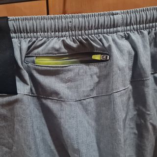 Pantalones running grises