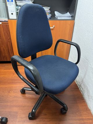 Silla oficina giratoria azul