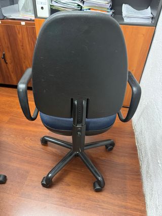 Silla oficina giratoria azul