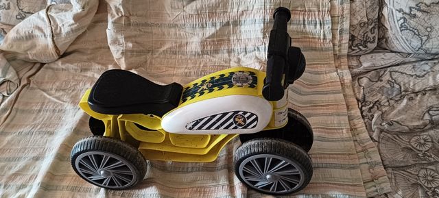 Moto infantil paseo Policía