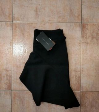 Falda con volante  Zara