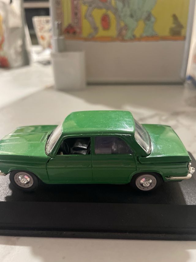 BMW 2000,escala 1/43