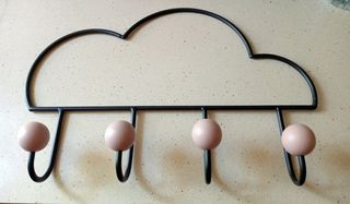 Percha nube metal 4 ganchos