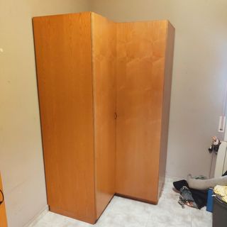 Mobile ad angolo in legno