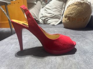 Sandalias rojas tacón alto