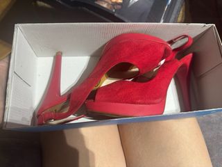 Sandalias rojas tacón alto