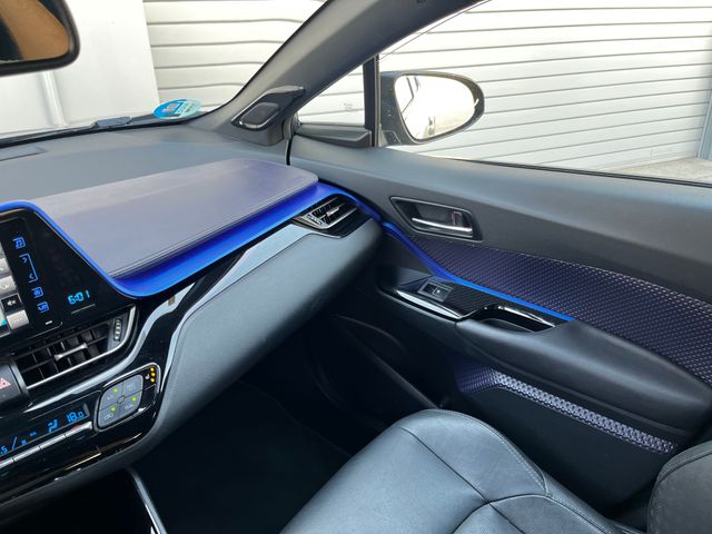 Toyota C-HR 1.8 STYLE PLUS 2017