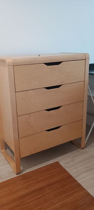 Cómoda Ikea 4 cajones - Madera