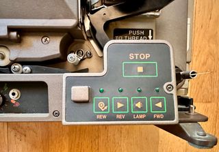 Proyector Bell & Howell 16mm Filmosound, Funciona.