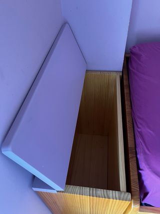 Cama nido juvenil con estantería