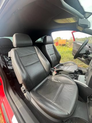 Asientos cuero Opel Astra H GTC