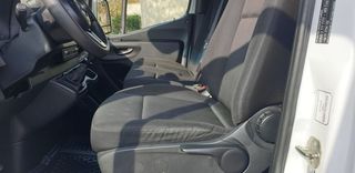 Mercedes Sprinter 516 LARGO  CON PUERTA ELEVADORA  3.5 T 