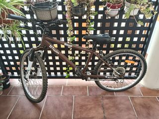 Bicicleta B'Twin Navarro 20" Niño/a
