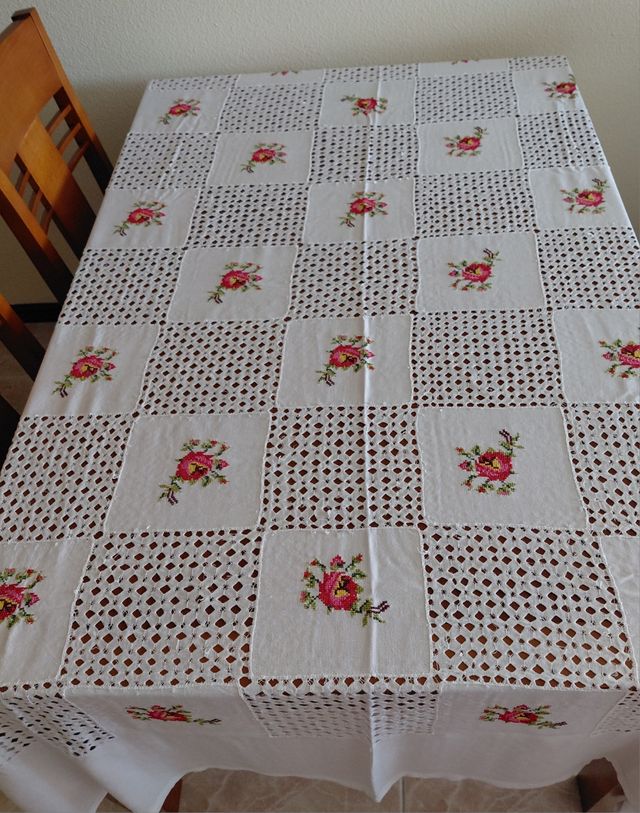 Mantel y 12 servilletas antiguas