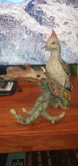 Pájaro carpintero resina