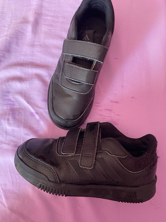 Zapatillas Adidas Tensaur Velcro talla 32 