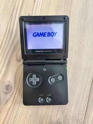 Game Boy Advance SP negra, caja original y manual