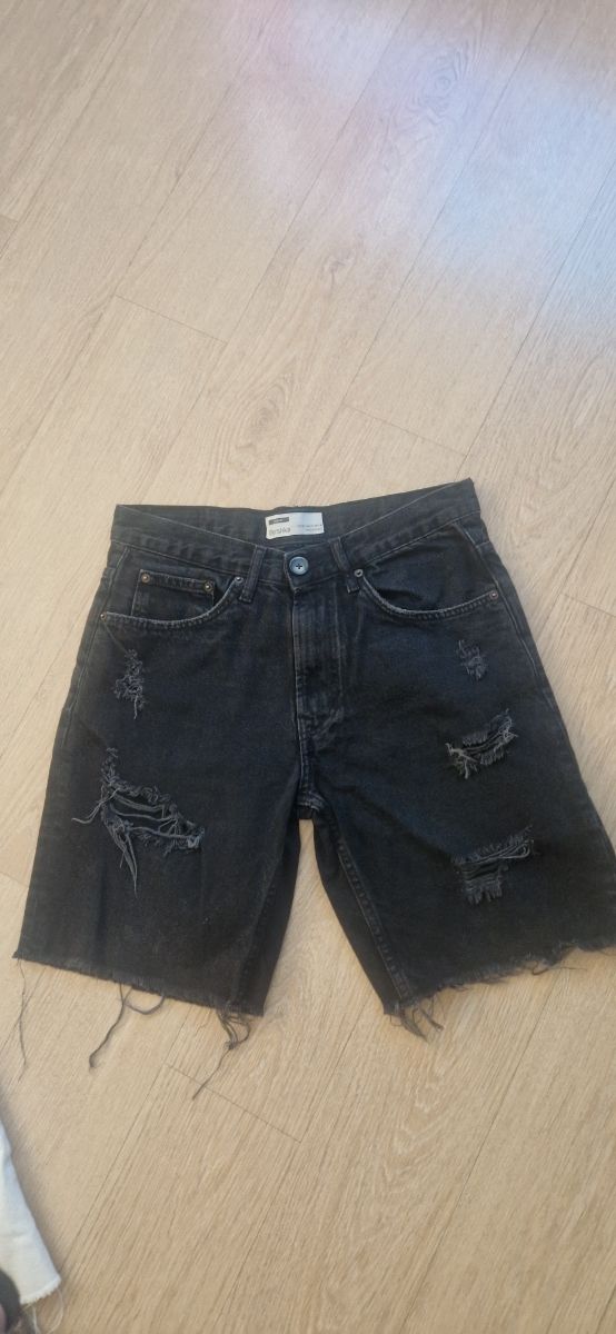 Bermudas Bershka - Vaqueros rotos