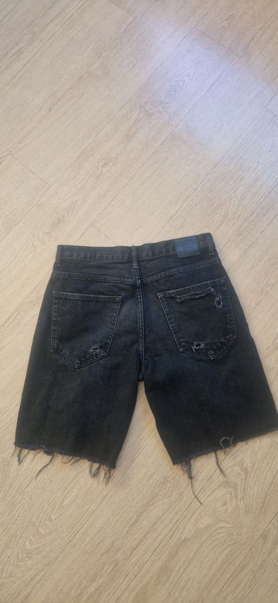 Bermudas Bershka - Vaqueros rotos