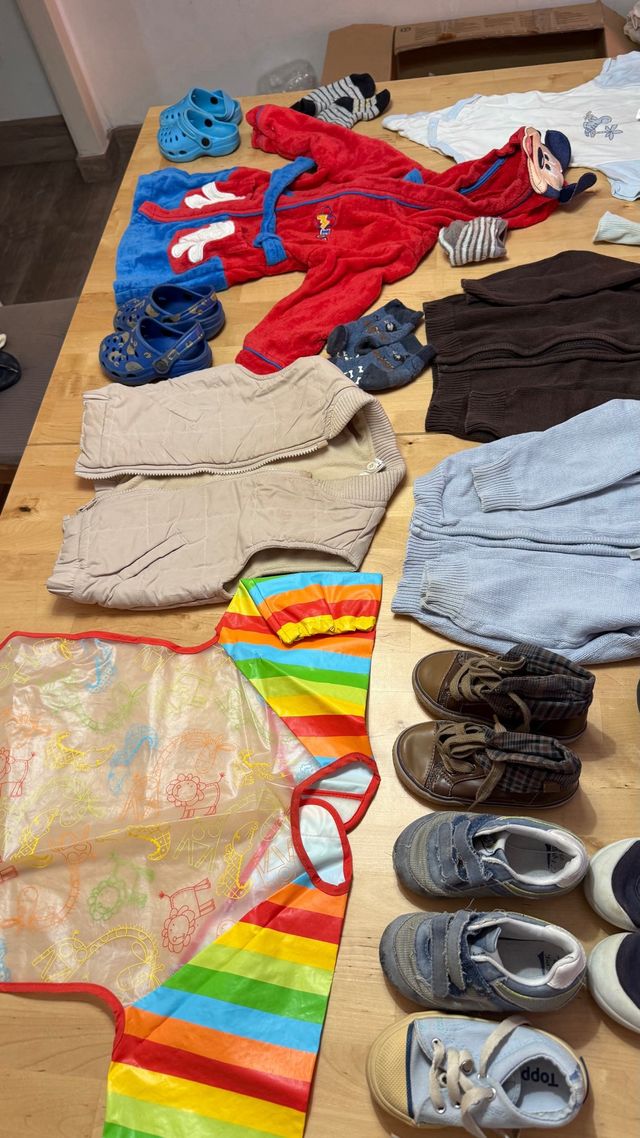 Ropa de bebé niño (4-12 meses)