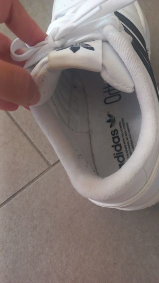 Zapatillas Adidas Team Court 2 blancas, talla 37