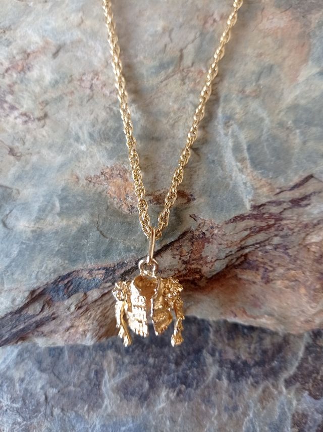 Colgante chaquetilla y cadena