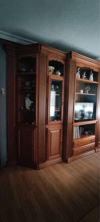 Armario madera clásico