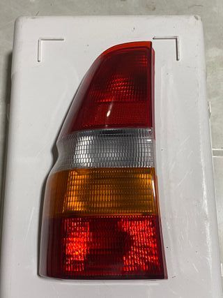 Piloto trasero Ford Escort ranchera 90-99