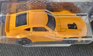 5 Hot Wheels 