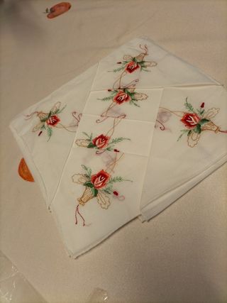 6 Pañuelos Batista Bordados